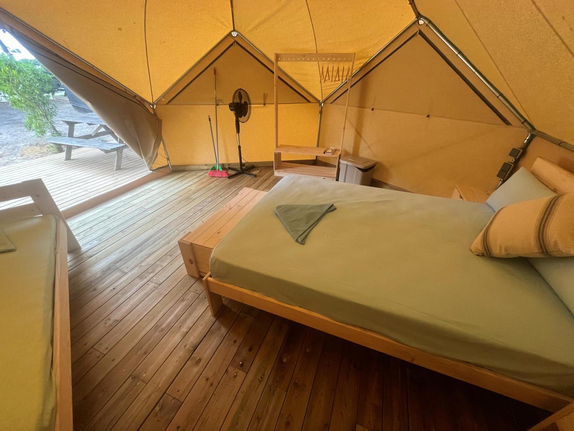 Camping 3 Estrellas Gavà Exterior foto